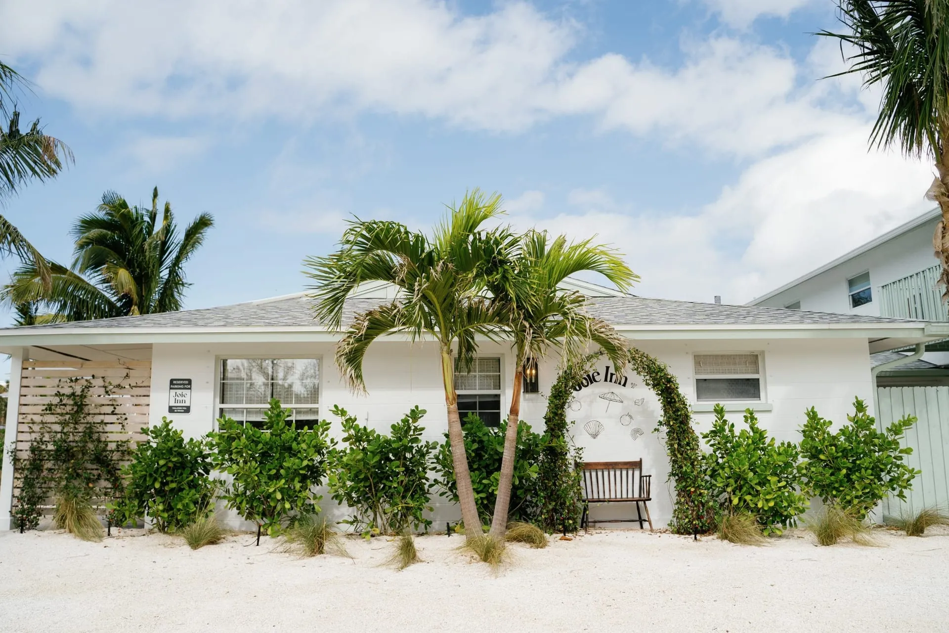 Joie Inn